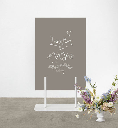 Luna Welcome Sign